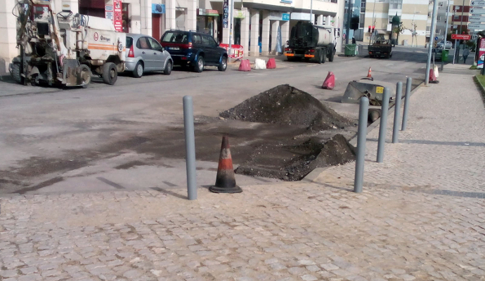  Pavimentação da Praça Lopes Graça