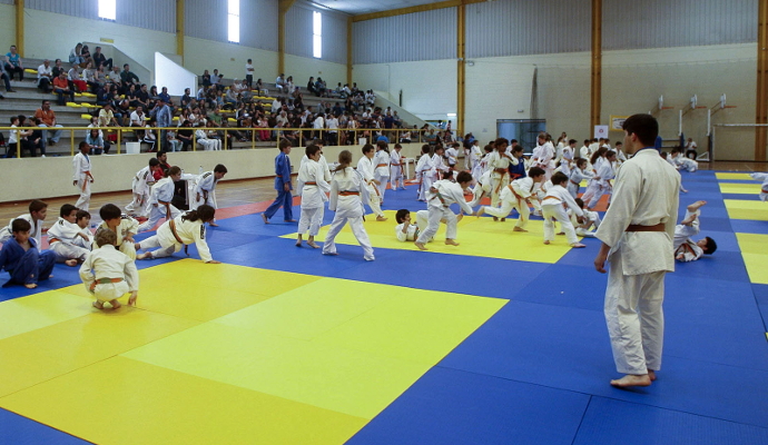 Torneio juntou centenas de jovens judocas
