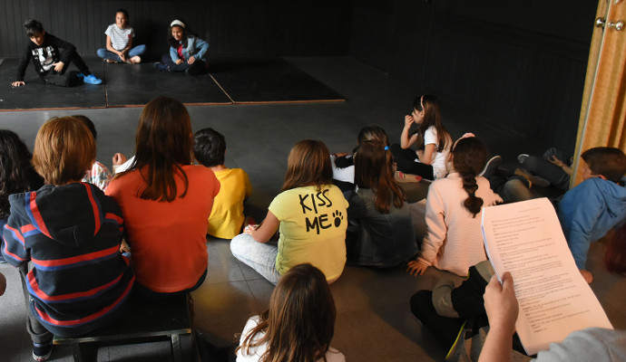 Teatro para os jovens do Laranjeiro e do Feijó