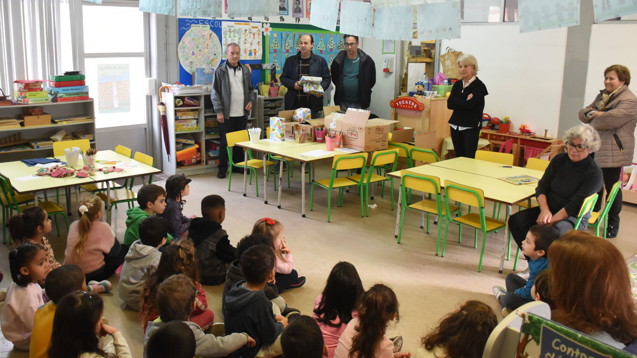 Junta distribuiu presentes de Natal a mais de 3 mil crianças