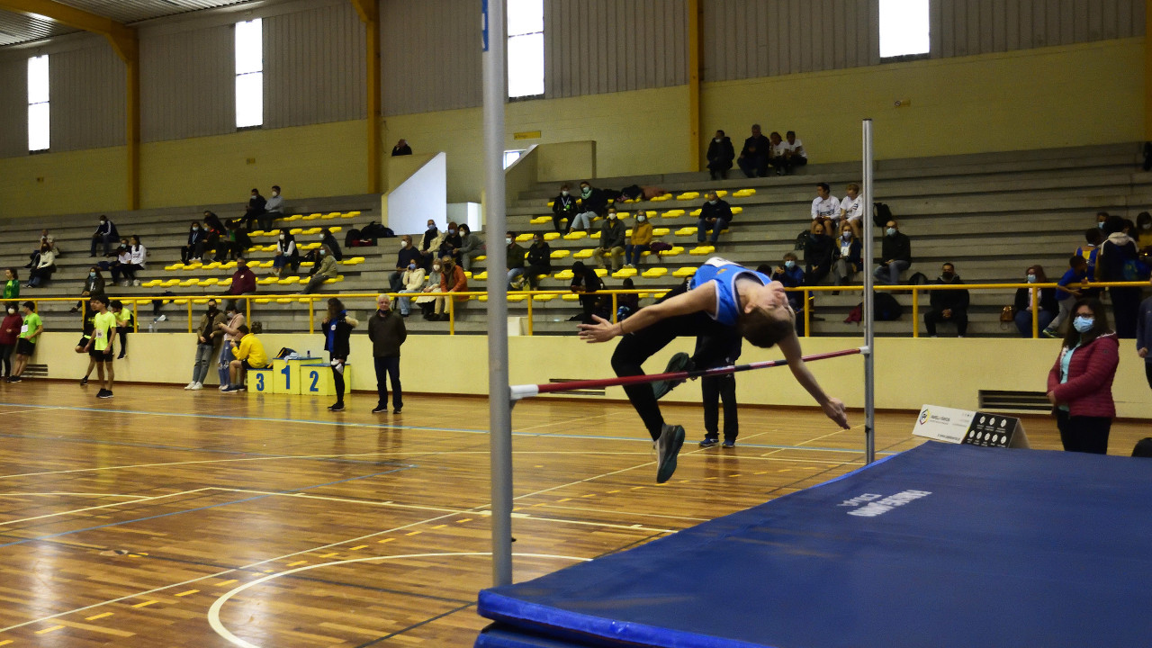 Torneio de Salto em Altura Indoor dá início aos Jogos Desportivos de 2022