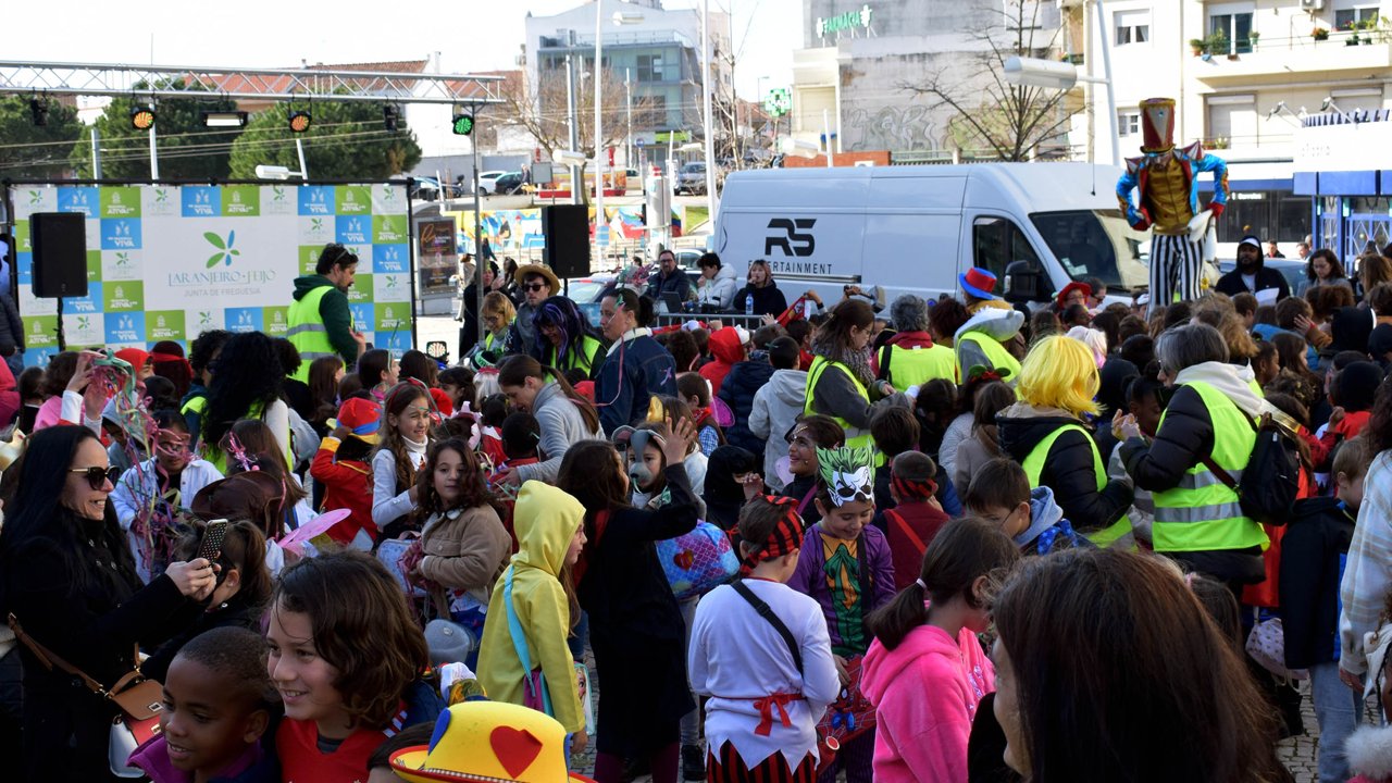 Praça da Portela recebeu o Carnaval das Escolas