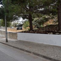 Pintura de muros e muretes na zona do Laranjeiro - Outubro 2023